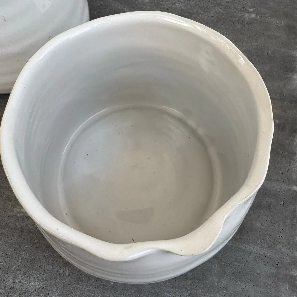 Modern organic White Ceramic Vase - Picture 8 of 8